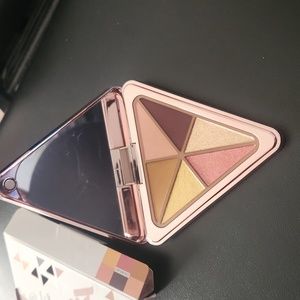 Lys beauty love your self eyeshadow palette